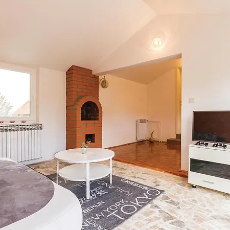 Ferienhaus 5 Bedroom Awesome In