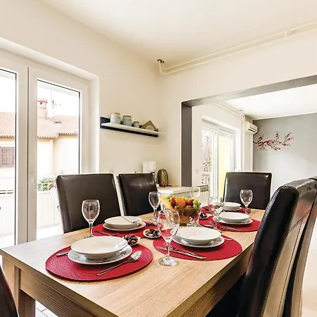 5 Bedroom Awesome In 펜션 *