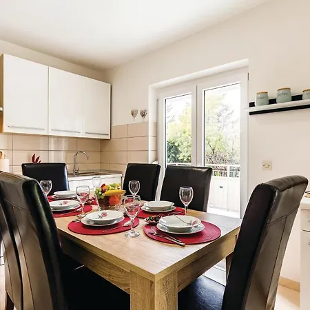 5 Bedroom Awesome In * 풀라